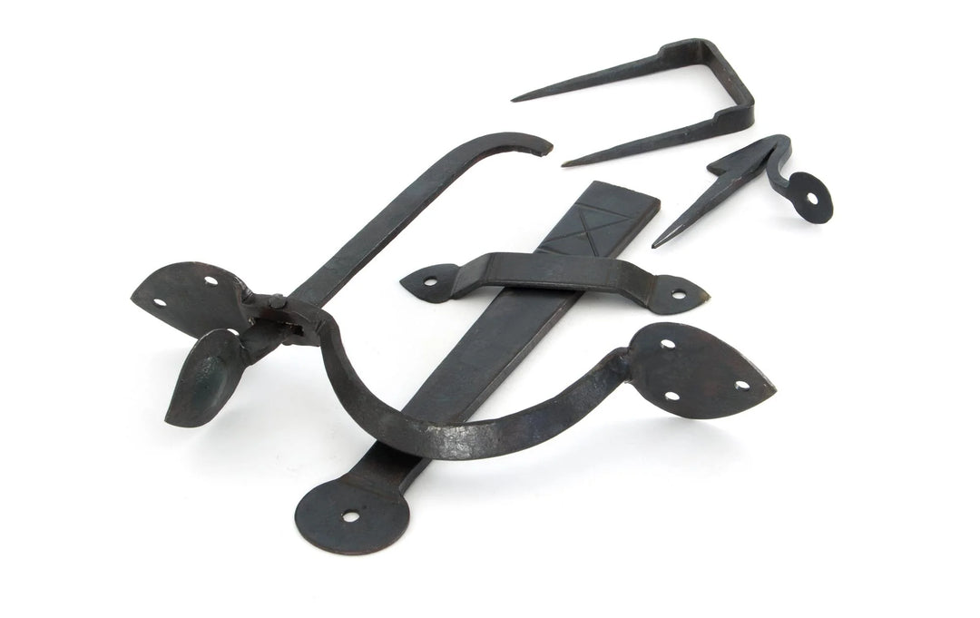 From the Anvil Gothic Thumblatch XL