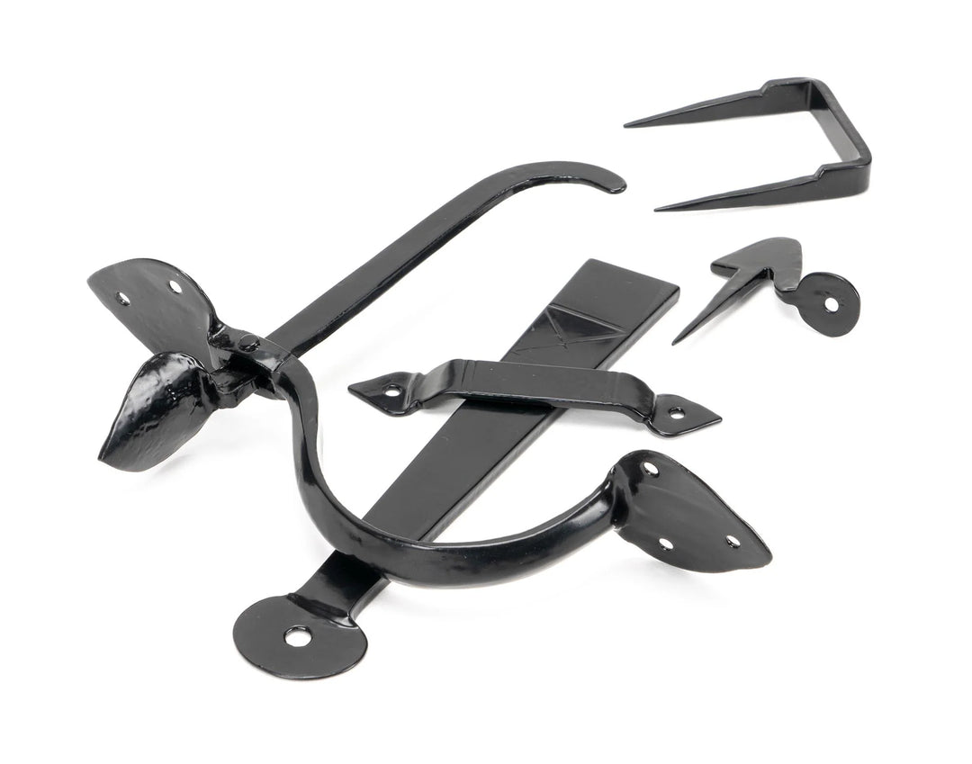 From the Anvil Gothic Thumblatch XL