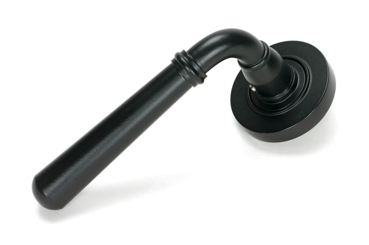 From the Anvil Newbury Lever on Sprung Plain Rose Set - itfitz