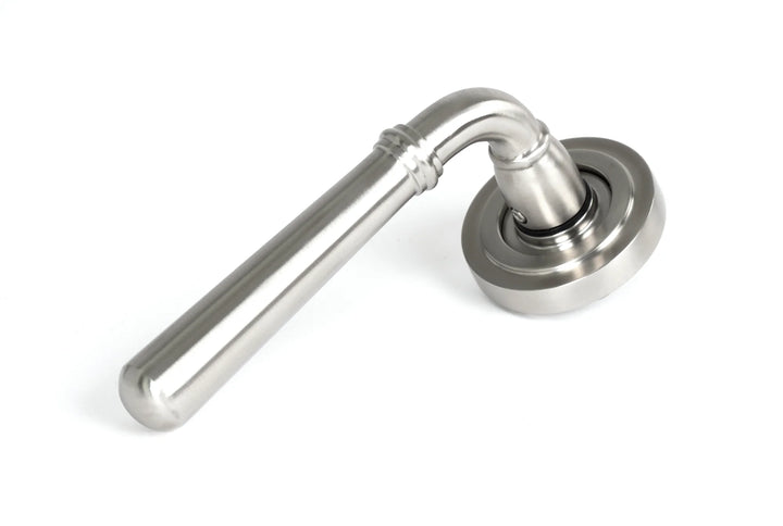 From the Anvil Newbury Lever on Unsprung Art Deco Rose Set - itfitz