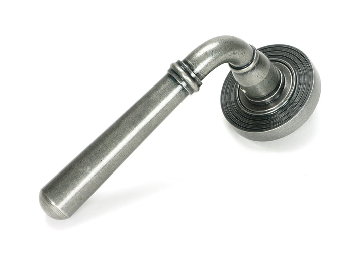 From the Anvil Newbury Lever on Unsprung Beehive Rose Set - itfitz