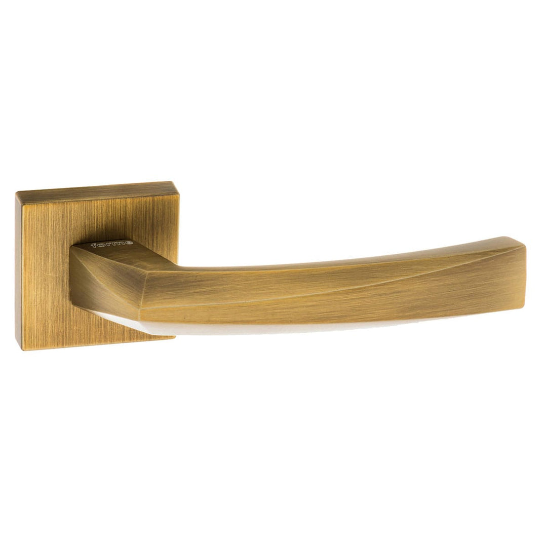 Atlantic Forme Crystal Lever on Square Rose - itfitz