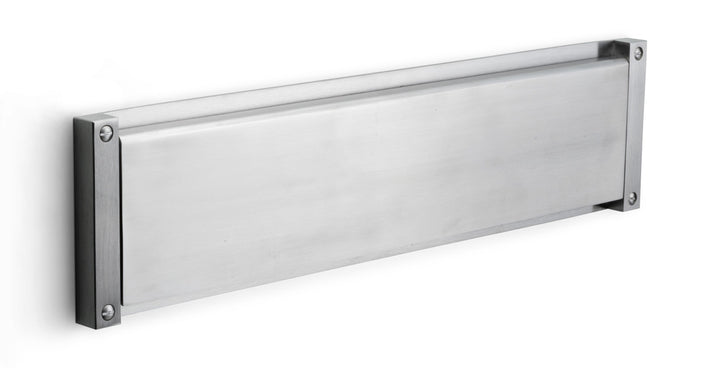 LSQ620BI Internal Gravity Letter Flap