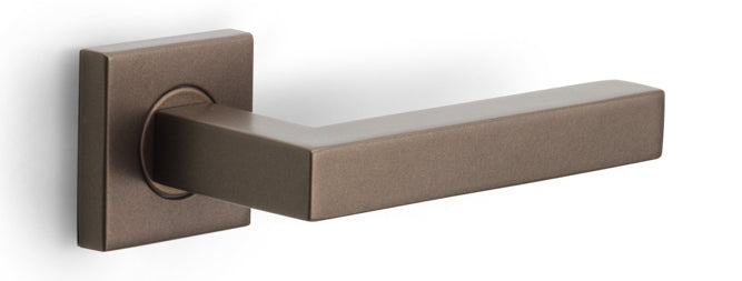 Basics BSQ1 lever handle set