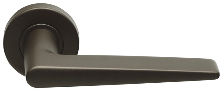 Basics LB21H lever handle set