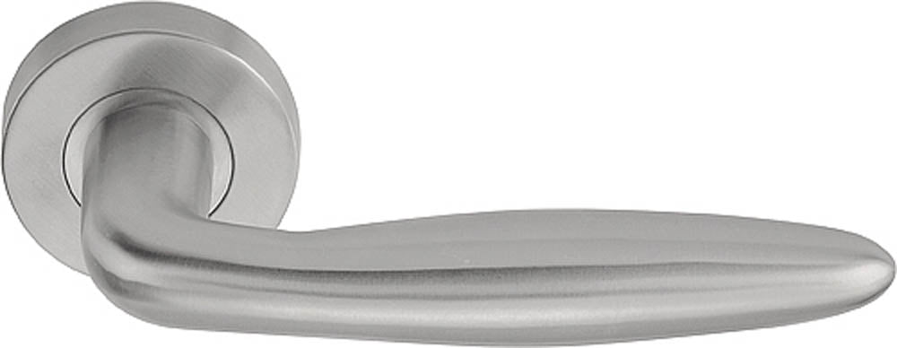 Basics LB18 Solid Lever handle set