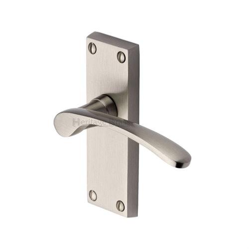 M.Marcus Heritage Brass Sophia Lever Handle on Short Plate - itfitz