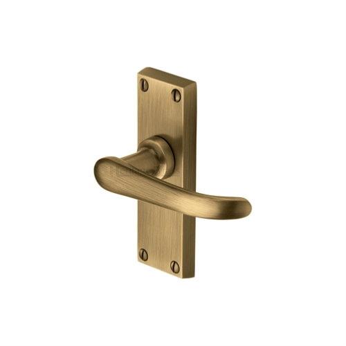 M.Marcus Heritage Brass Windsor Lever Handle on Short Plate - itfitz