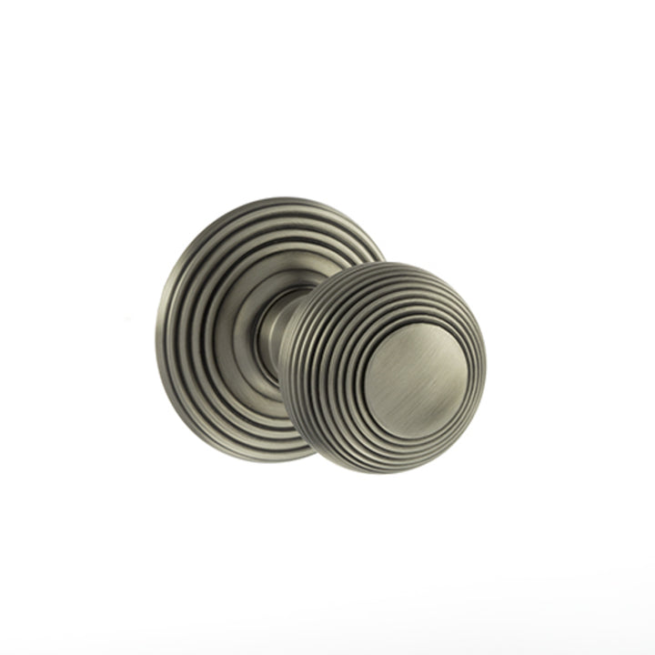 Atlantic Old English Ripon Round Reeded Mortice Knob - Itfitz