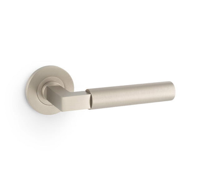 Alexander and Wilks AW201 Hurricane Plain Lever Handle