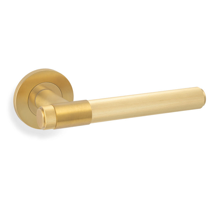 Alexander and Wilks AW242 Kingston Reeded Lever Handle - itfitz