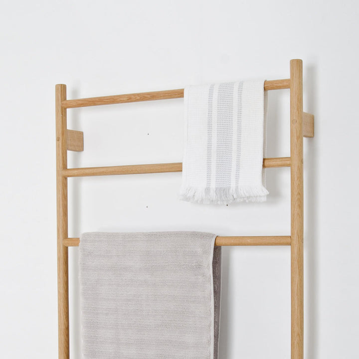 WIREWORKS 63228 Oak Wall Bar Towel Rail